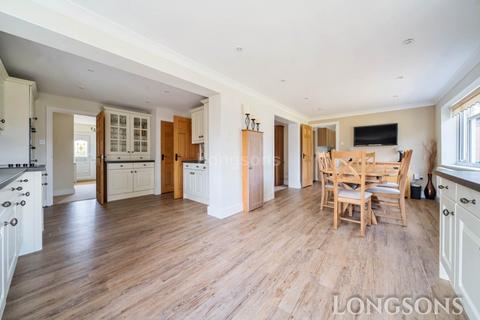 2 Bengeys Road, Necton, Swaffham, PE37 8LZ