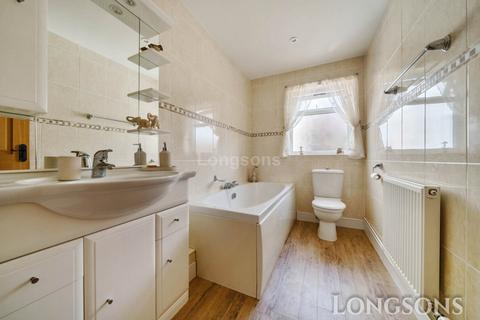 2 Bengeys Road, Necton, Swaffham, PE37 8LZ