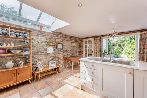 2 bedroom end of terrace house for sale, Litten Terrace, Chichester, West Sussex