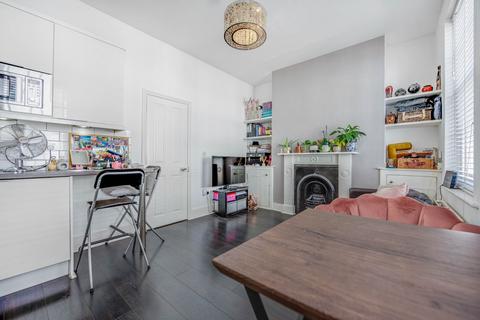 1 bedroom flat to rent, Warren Street, Fitzrovia, London, W1T
