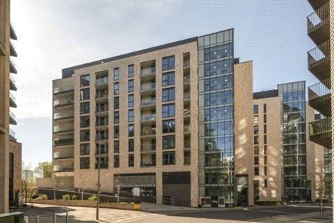 2 bedroom apartment for sale, Osiers Road, London