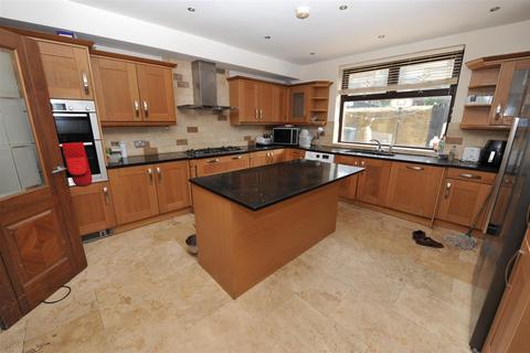 308 Killinghall Road, Bradford, BD2 4SE