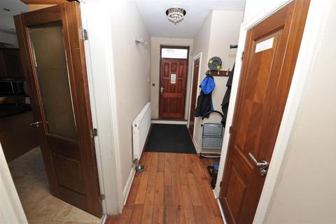308 Killinghall Road, Bradford, BD2 4SE