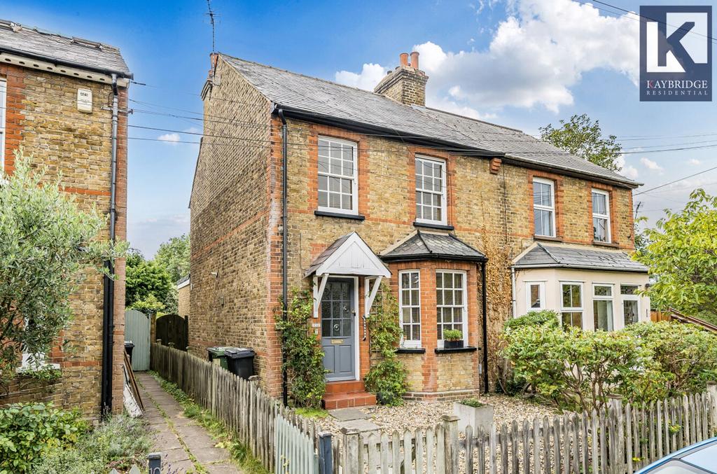 Elm Road, Epsom - KT17 2 EU