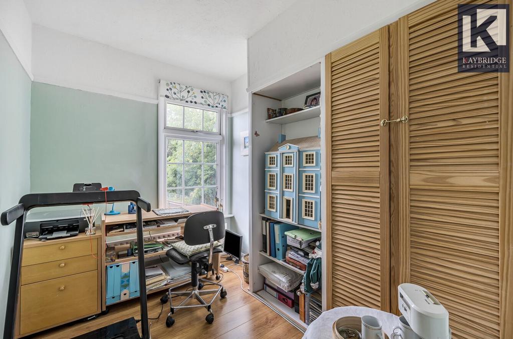 Elm Road, Epsom - KT17 2 EU