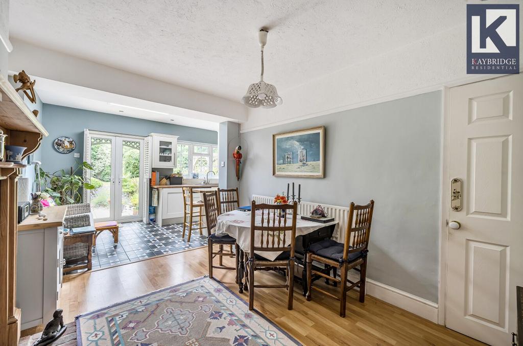 Elm Road, Epsom - KT17 2 EU