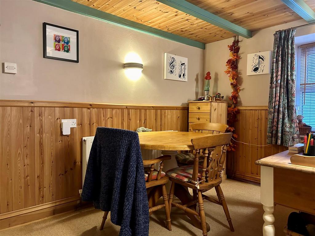 Dining Room.jpg