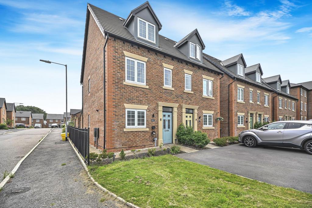 15 Watergate Close, Westhoughton, Bolton, Lancashi
