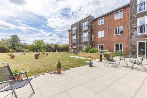 2 bedroom apartment for sale, Forest Close, Slough SL2