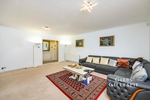 2 bedroom flat to rent, Leamington House, 23 Stonegrove, Edgware, HA8