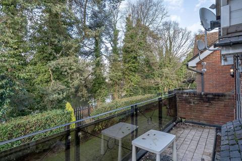 Heathbourne Road, Bushey, WD23