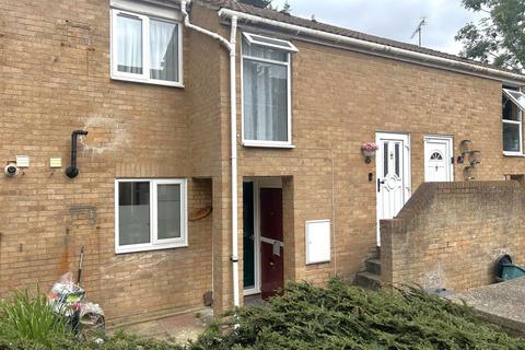 1 bedroom ground floor flat for sale, Gainsborough Road, Hayes, UB4 8NZ