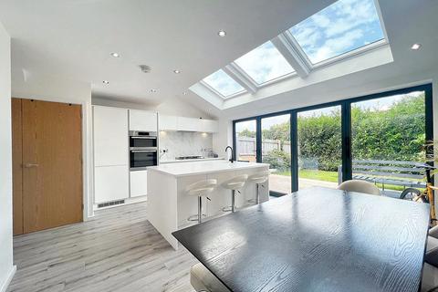 21 Grantham Crescent, Eccles, Manchester, M30 0ZB