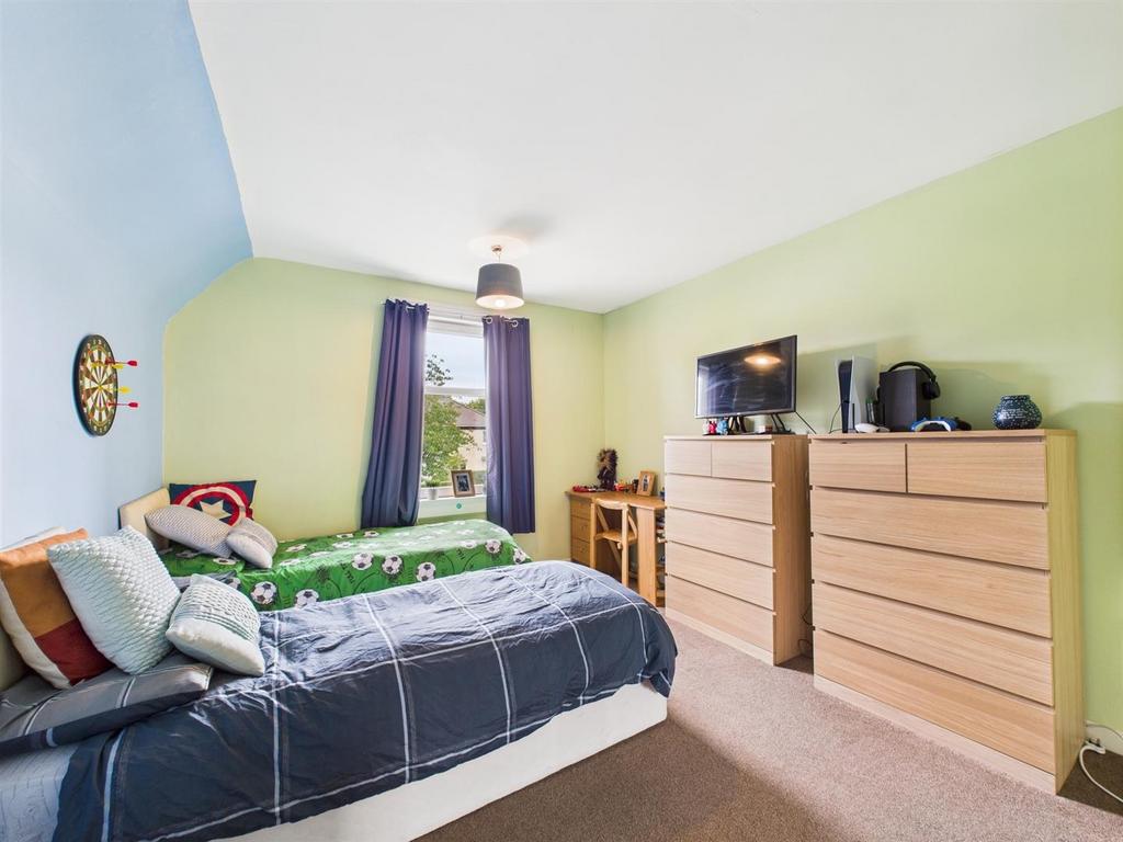 CAM01486 G0-PR0795-STILL015.jpg