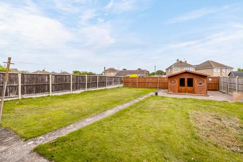 3 bedroom detached bungalow for sale, Cathedral Drive, Spalding, Lincolnshire, PE11