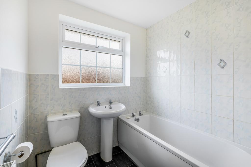 38 Cathedral Drive (Spalding)-17