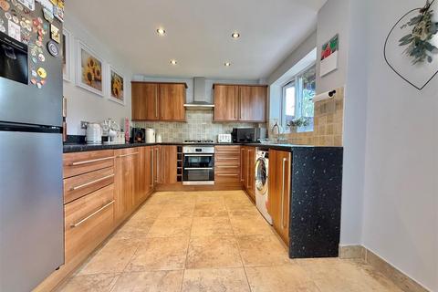 8 Chichester Drive, Birmingham, B32 1BP