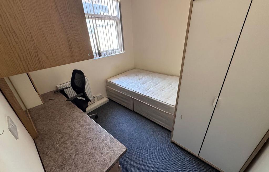 Bedroom 14