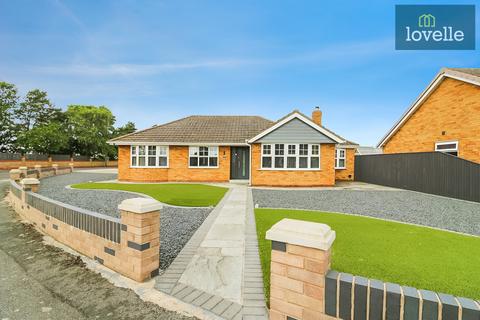 3 bedroom detached bungalow for sale, Beaumonde, Holton-le-Clay DN36