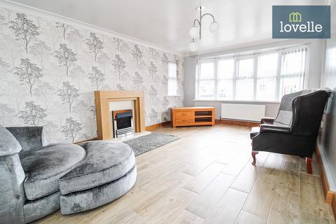 3 bedroom detached bungalow for sale, Beaumonde, Holton-le-Clay DN36