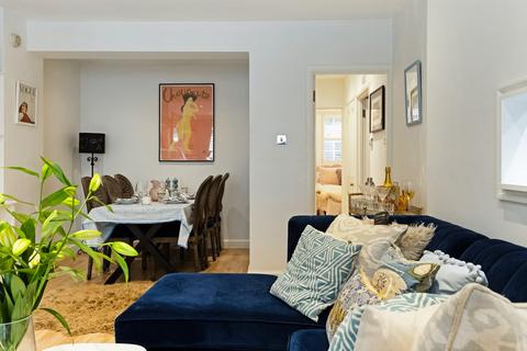 2 bedroom flat for sale, Crookham Road, Fulham, London