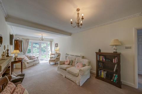 3 bedroom detached house for sale, Thelwall New Road, Warrington WA4