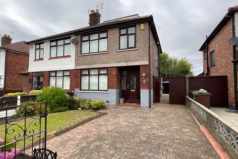 4 bedroom semi-detached house for sale, Merlewood Avenue, Southport PR9