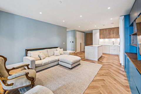 2 bedroom apartment to rent, St James Place, Edinburgh, Midlothian