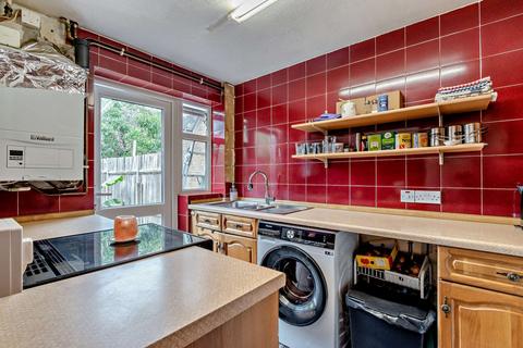 7 Bedlow Way, Croydon, CR0 4QT