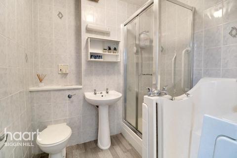 2 bedroom retirement property for sale, Main Road, Biggin Hill