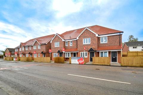 11 Bishop Close, High Halden, Ashford, TN26 3BH