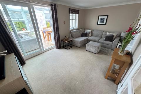 undefined, Randall Drive, Dunstable LU5