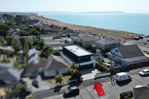 undefined, First Marine Avenue, Barton On Sea, Hampshire, BH25