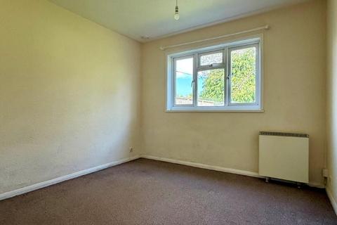 3 bedroom detached bungalow to rent, Woodbine Close, Marden, Hereford