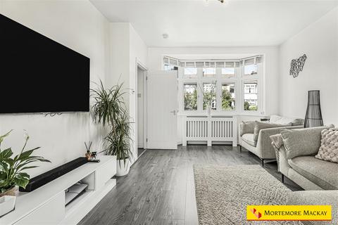 31 Sandringham Close, Enfield, EN1 3JJ