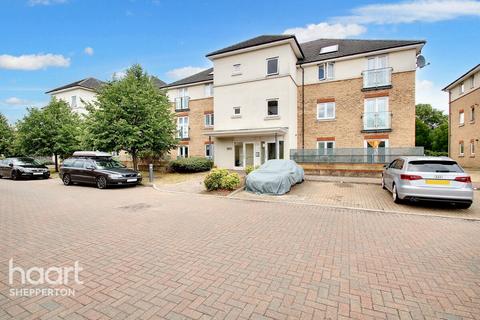 2 bedroom apartment for sale, Fairwater Drive, Shepperton