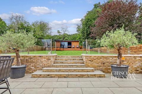 4 bedroom detached house for sale, Gaynesford, Basildon, SS16