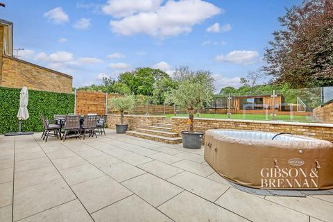 undefined, Gaynesford, Basildon, SS16