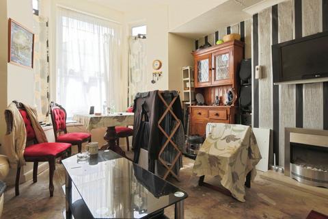 5 bedroom flat for sale, Coltman Street, Hull, HU3 2SJ