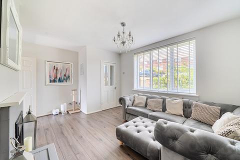 12 Thorndon Close, Orpington, BR5 2SJ