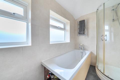 12 Thorndon Close, Orpington, BR5 2SJ