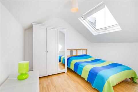 4 bedroom flat to rent, Colville Terrace, London W11