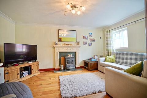 3 bedroom terraced house for sale, High Street, Earith, Huntingdon, PE28