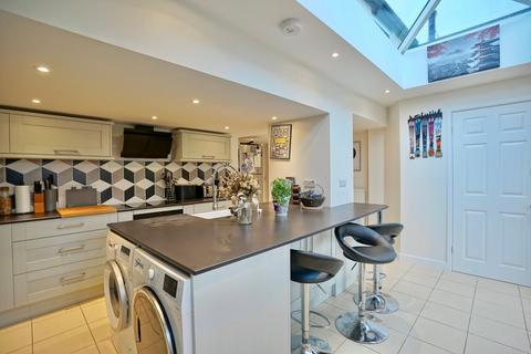 3 bedroom terraced house for sale, High Street, Earith, Huntingdon, PE28