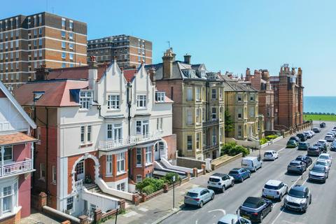2 bedroom flat for sale, Third Avenue, Hove, BN3