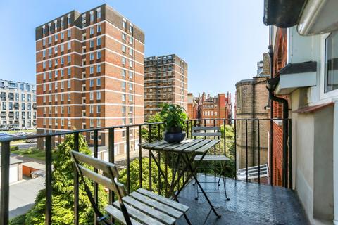 2 bedroom flat for sale, Third Avenue, Hove, BN3