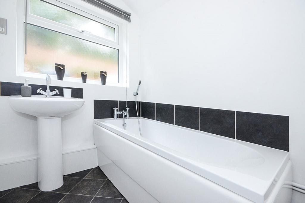 Ground Floor Bathroo