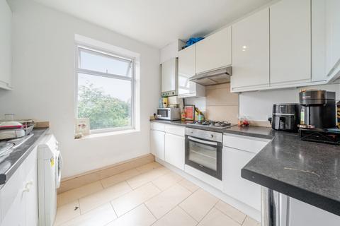 4 bedroom flat for sale, Kings Avenue, Clapham, London, SW4