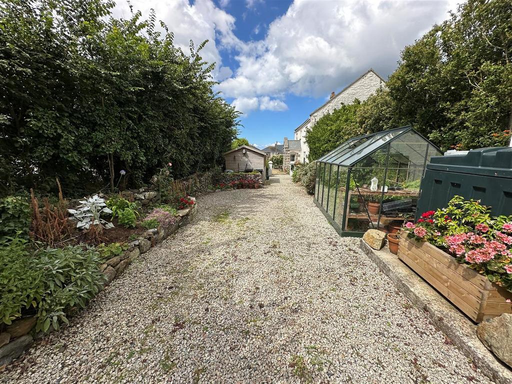 Driveway.jpg