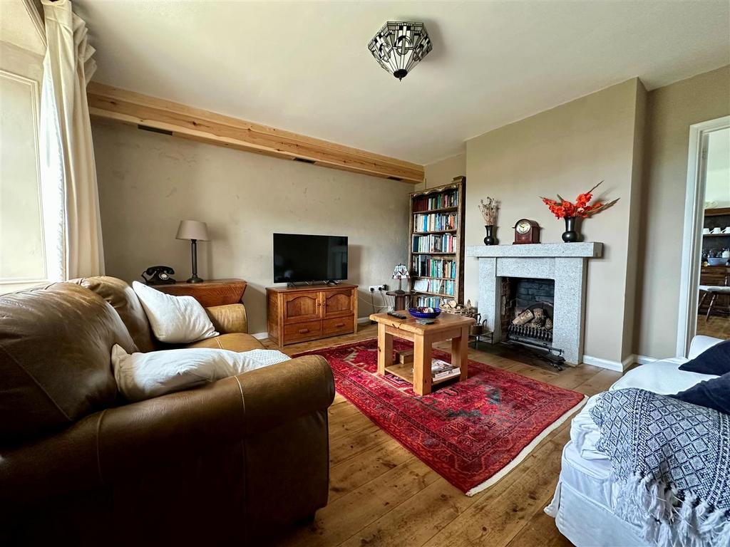 Living Room.jpg